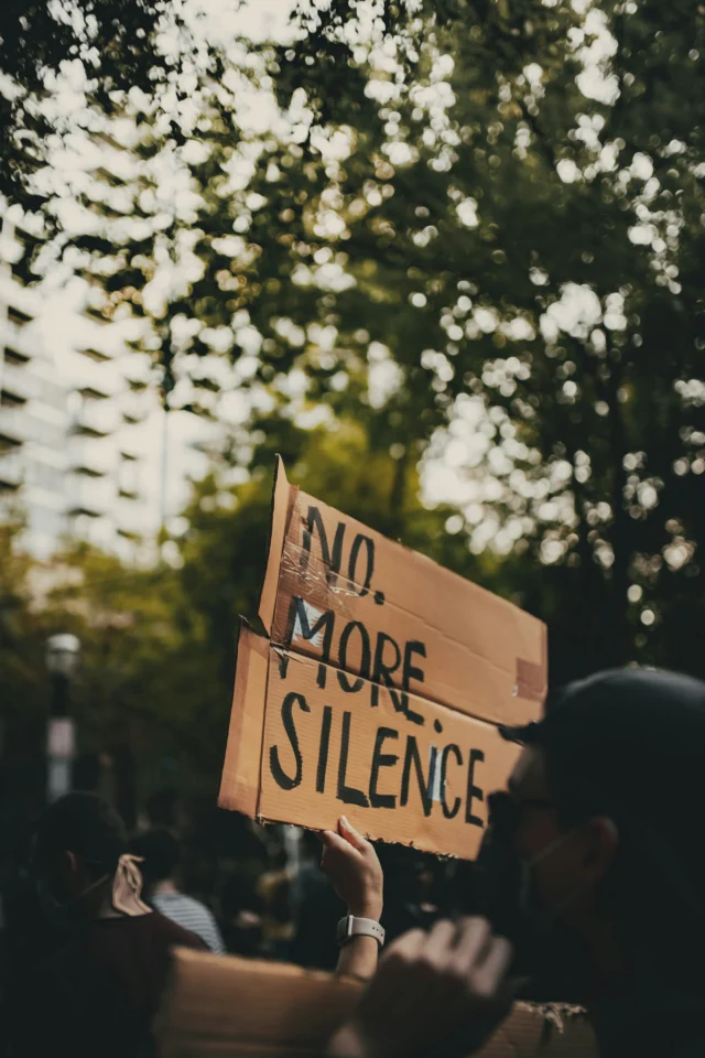 Plaidoyer joe yates vmjxy0ydggw unsplash